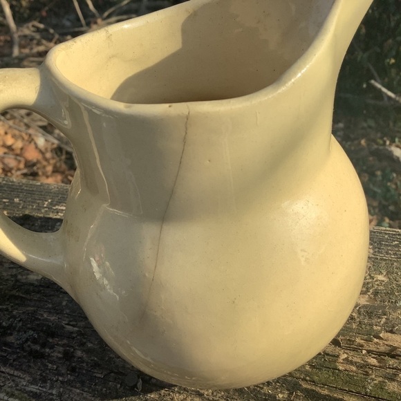 Vintage Watt Pottery Redbud Creamer #15 Pitcher - Picture 5 of 6